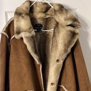 Women's beige Suede Coat Size 2x Never Been Worn, brand is Dennis basso